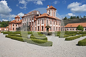 Troja castle