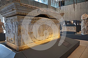 Tron museum sarcophagus found in Canakkale, Turkey