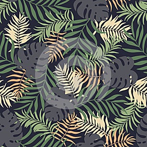 Tropical background with palm leaves. Seamless floral pattern. Summer vector illustration.