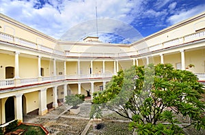 Tropical building with interior yard