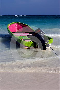 Tropical lagoon boat navigable