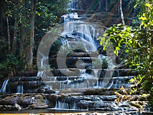Tropical waterfall sunbeam nationalpark wallpaper