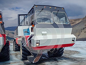 A truck for carry the passenger to the mountain
