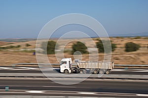 truck, logistics, freight, trucking, lorry, transport, vehicle, transportation, delivery, moving, highway, speed, shipping, road,