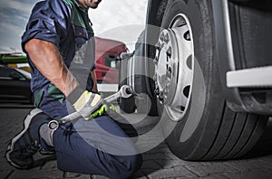 Truck Mechanic Perform Scheduled Maintenance