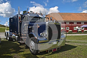 Truck (peterbilt)