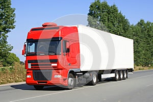 Truck semitrailer