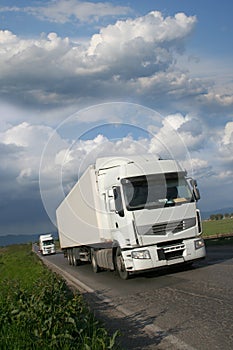 Truck semitrailer