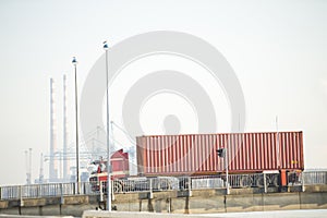 Truck transport container