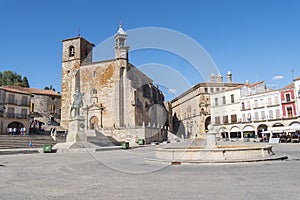 Trujillo main square. Church of San Martin Tours and statue of Francisco Pisarro (Trujillo, Caceres, Spain