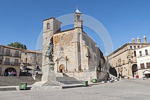 Trujillo main square. Church of San Martin Tours and statue of Francisco Pisarro (Trujillo, Caceres, Spain