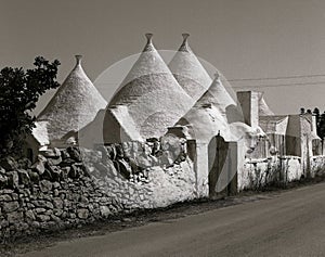 TRULLO ITALY APULIA ARCHITECTURE CURIOSITY photo