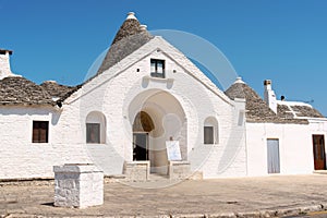 Trullo Sovrano (Sovereign Trullo) in Alberobello