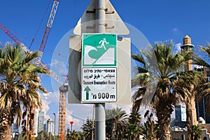 Tsunami evacuation route sign in Tel Aviv