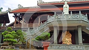 Tu Sac Khai Doan pagoda is an architectural combination between the Ruong house in Hue and the Edeâ€™s long house Buon Ma Thuot,