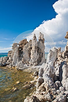 Tufa Formation in Mono Lake,Califormia