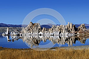 The Tufa formations of Mono Lake, California