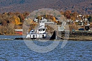 Tug boat on the Hudson river