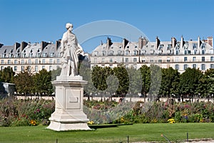 Tuileries Gardens statue photo