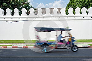 Tuk tuk car in bangkok, speed motion