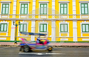 Tuk-Tuk in motion blur