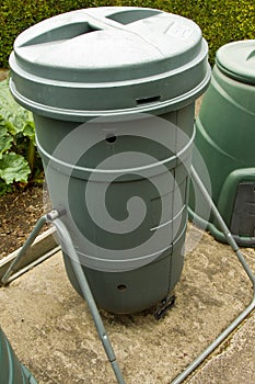 Tumbling Composter