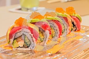 Tuna Avocado sushi roll