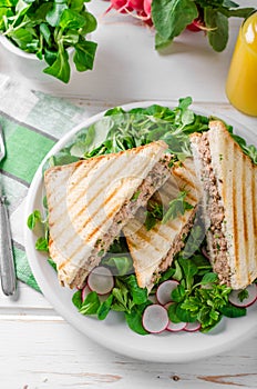 Tuna salad sandwitch