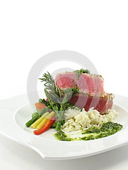 Tuna steak whole plate