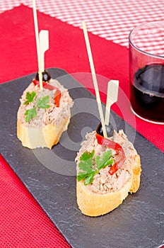 Tuna tapa