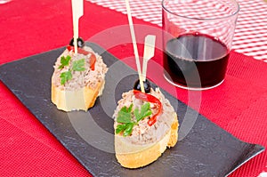 Tuna tapa