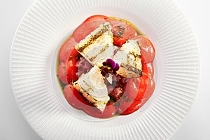 Tuna tartare and gazpacho close up