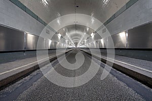 Tunnel