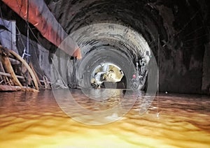 Tunnel Engineering water inrush accident site 2