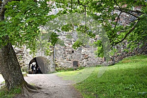 Tunnel towards the inside