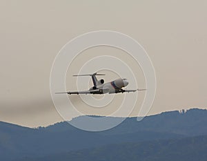 Tupolev TU-154M photo