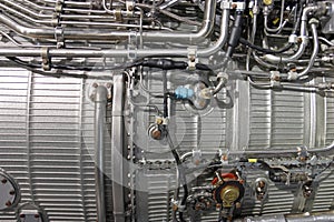 Turbo jet engine