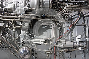 Turbo jet engine