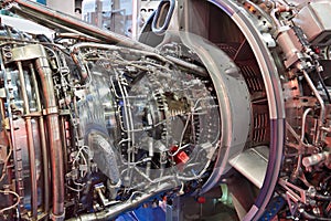 Turbo jet engine