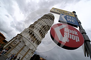 Turism in Italy, Pissa tower signs and posts photo