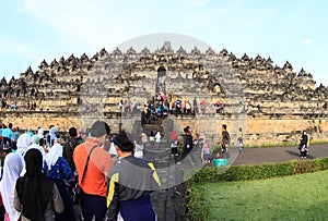 Turists on Borobudur