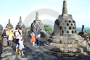 Turists on Borobudur