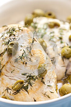 turkey breast baked with green olives and tyme