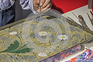 Turkish art of marbling, making Ebru 3