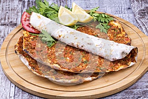 Turkish foods; lahmacun