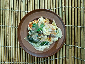 Turkish omelette with beetroot