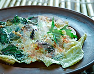 Turkish omelette with beetroot