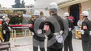 Turkish soldiers at the funeral of a Korean War veteran