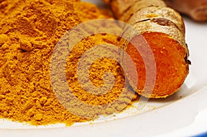 Turmeric, root and powder