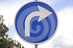 Turn right road sign